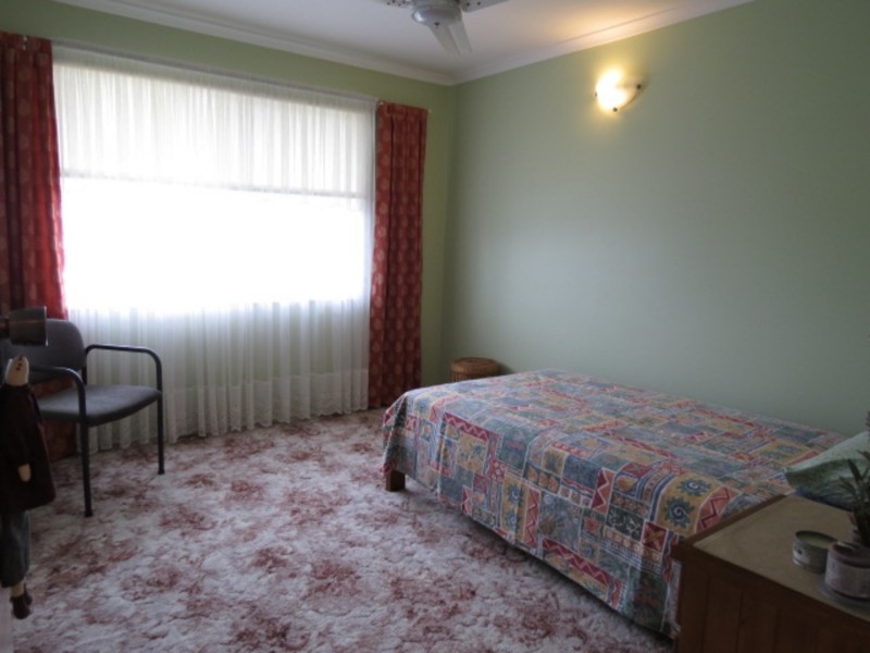 27 Banksia Street, Bowen QLD 4805