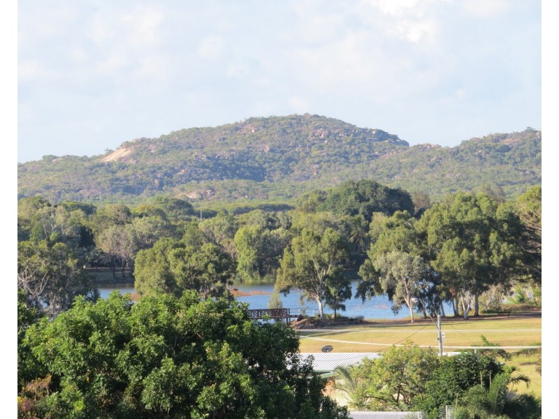22 Reynolds Street, Bowen QLD 4805