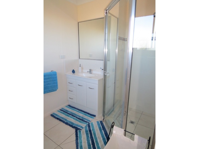 14 Silk Road, Bowen QLD 4805