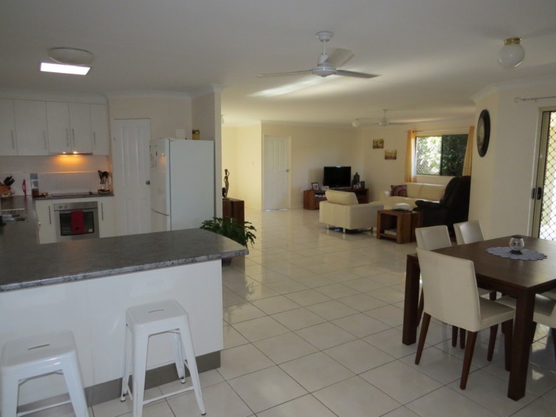 14 Silk Road, Bowen QLD 4805
