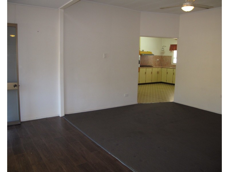 11 Golf Links Road, Bowen QLD 4805