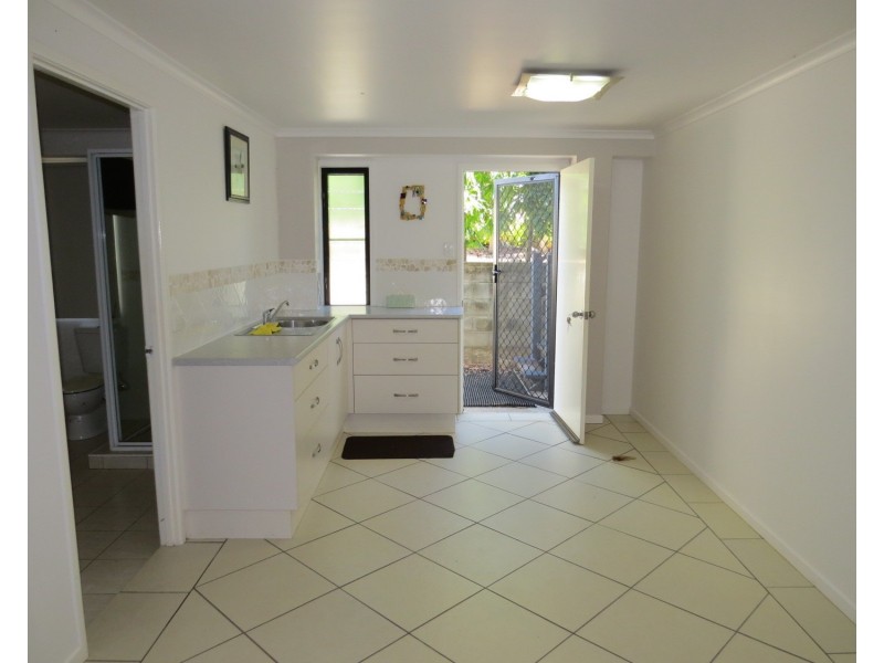 9 Banksia Street, Bowen QLD 4805