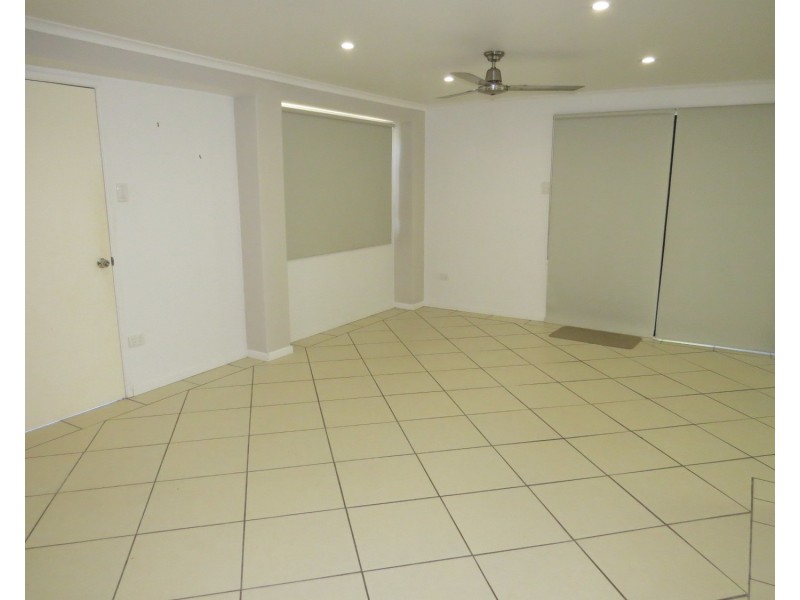 9 Banksia Street, Bowen QLD 4805