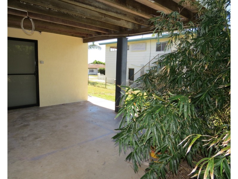 9 Banksia Street, Bowen QLD 4805