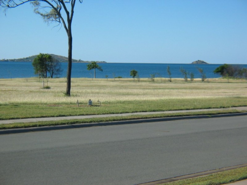 144 Ocean View Drive, Bowen QLD 4805
