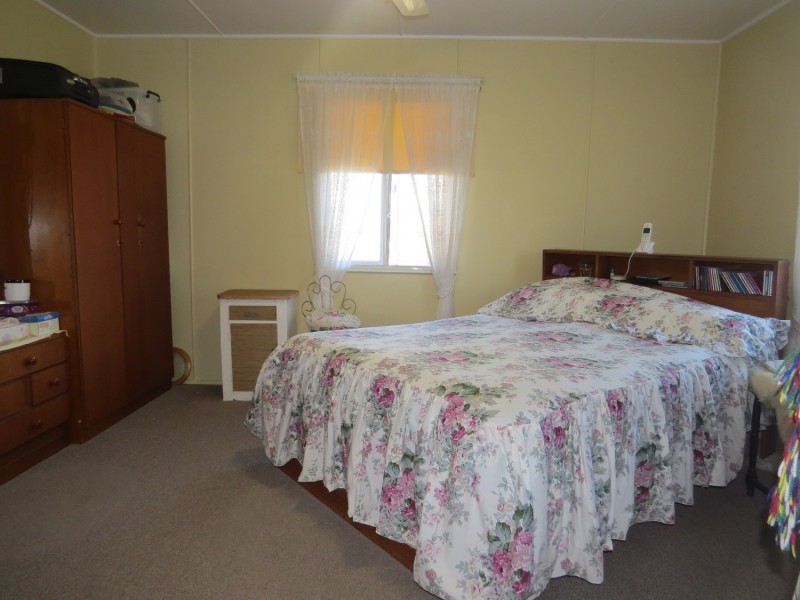 6 Livingstone Street, Bowen QLD 4805