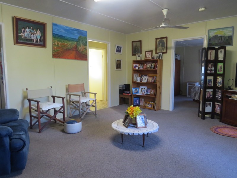 6 Livingstone Street, Bowen QLD 4805