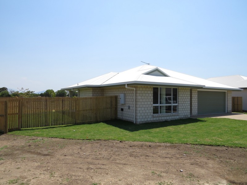 34 Lucinda Place, Bowen QLD 4805