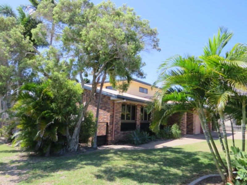 90 Gregory Street, Bowen QLD 4805