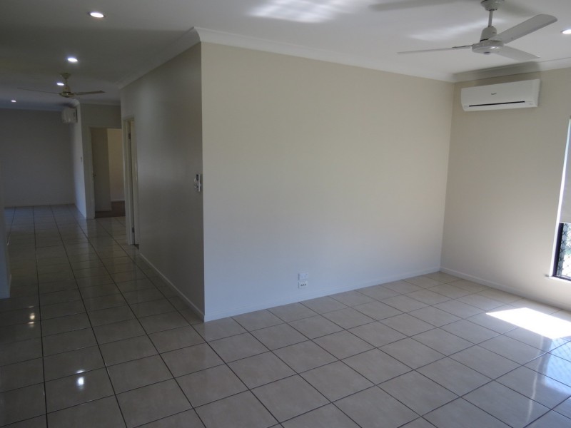 37 Seabreeze Crescent, Bowen QLD 4805