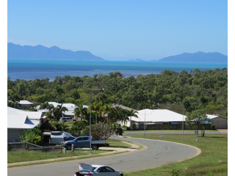 114 – 116 Ocean View Drive, Bowen QLD 4805