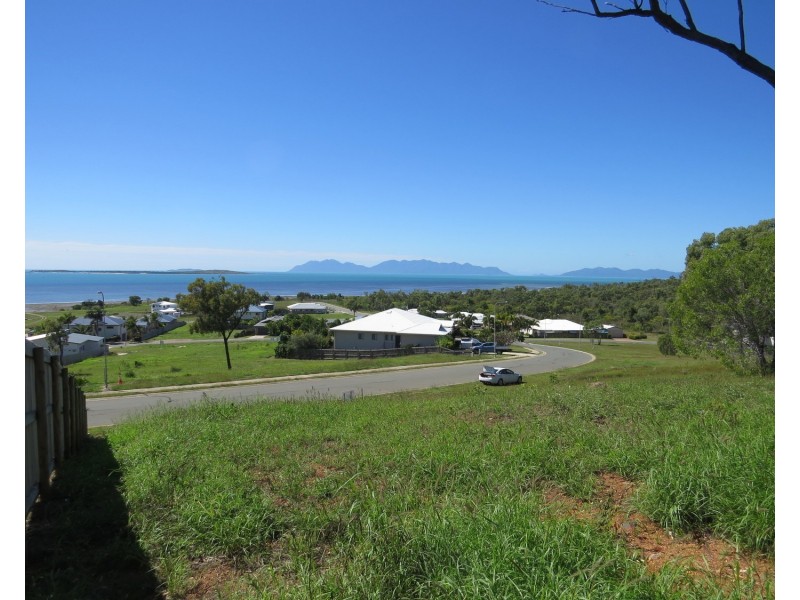 114 – 116 Ocean View Drive, Bowen QLD 4805