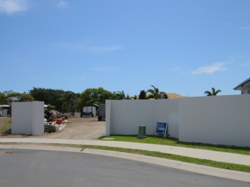 16 Ada Place, Bowen QLD 4805