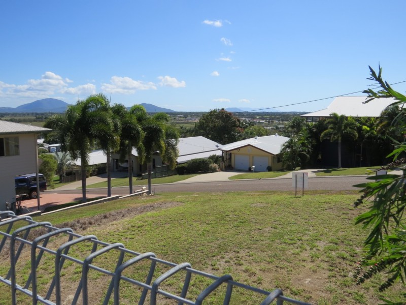 13 Pilcher Place, Bowen QLD 4805