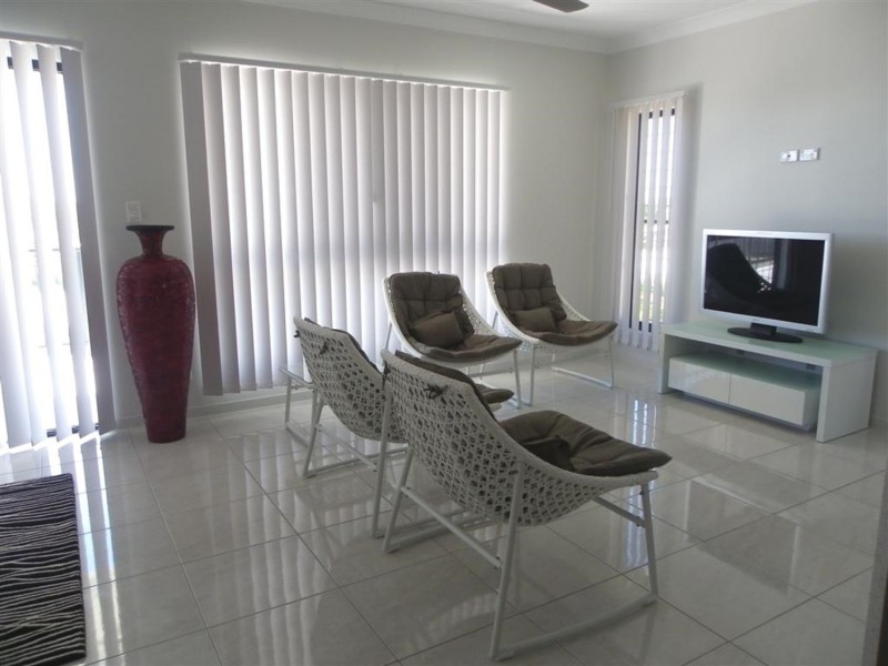 9 Allan Place, Bowen QLD 4805