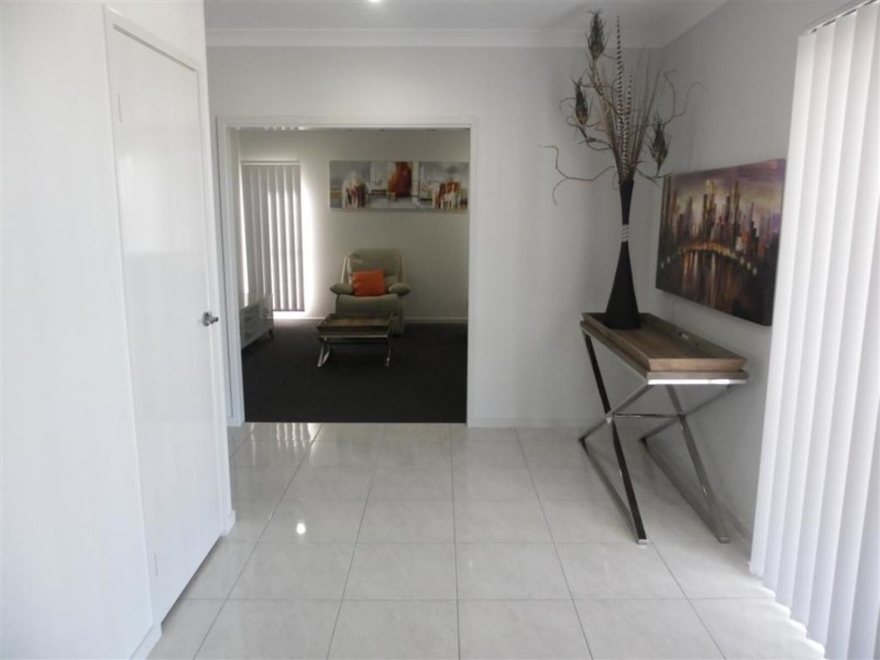 9 Allan Place, Bowen QLD 4805