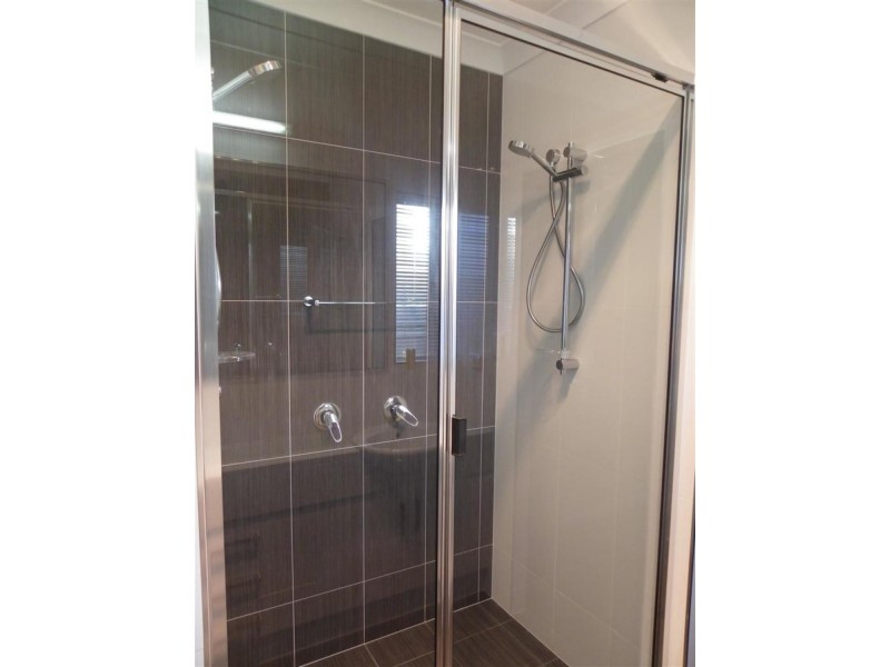 9 Allan Place, Bowen QLD 4805