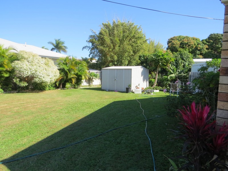 1/4 Bryant Avenue, Bowen QLD 4805