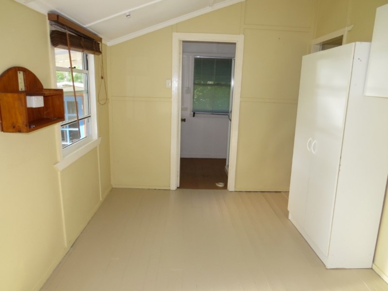 32 Field Street, Bowen QLD 4805