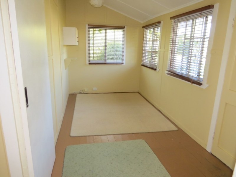 32 Field Street, Bowen QLD 4805