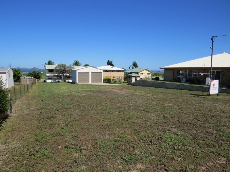 31 Elphinstone Street, Bowen QLD 4805