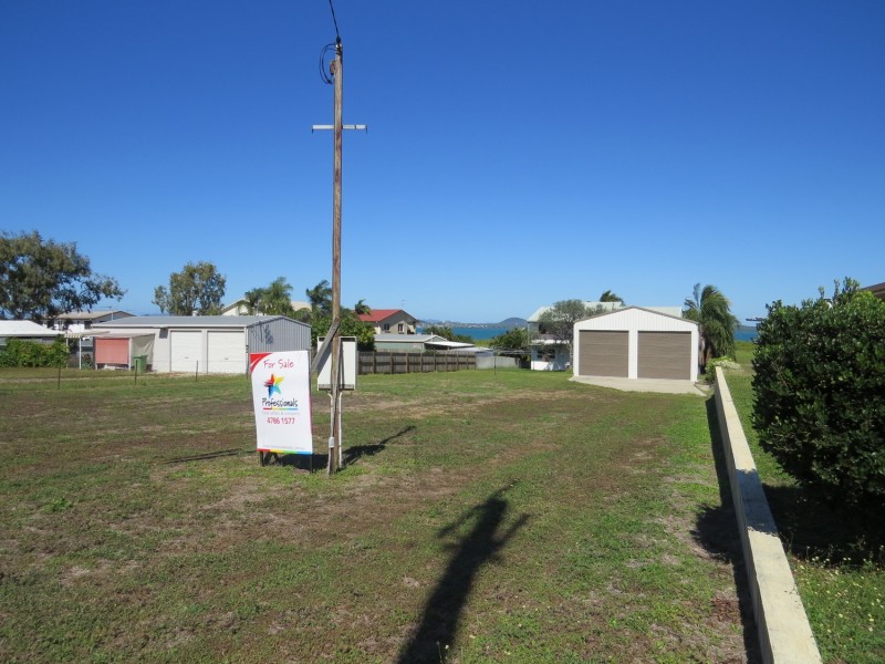 31 Elphinstone Street, Bowen QLD 4805