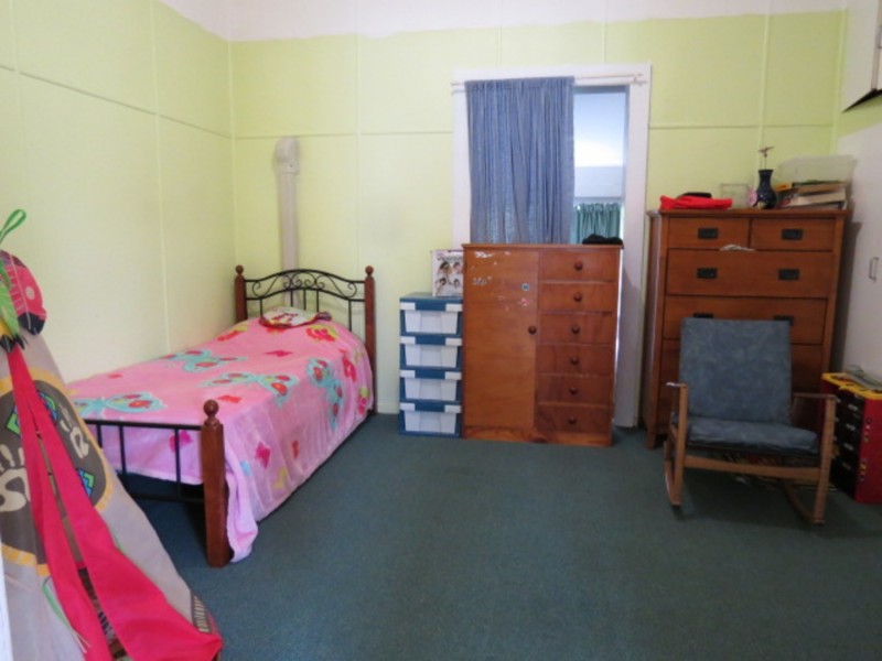 58  Poole Street, Bowen QLD 4805