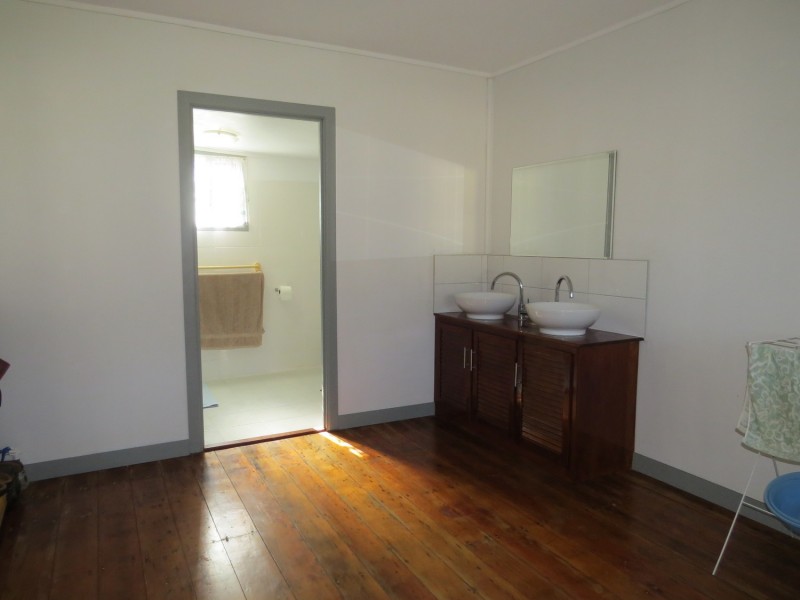 81 Powell Street, Bowen QLD 4805