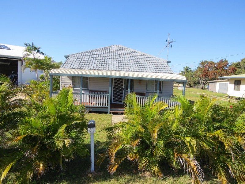 81 Powell Street, Bowen QLD 4805