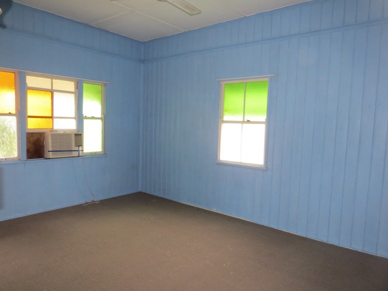 104 Powell Street, Bowen QLD 4805