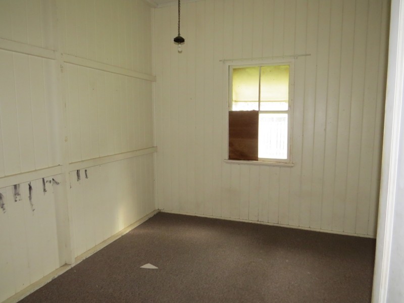 104 Powell Street, Bowen QLD 4805