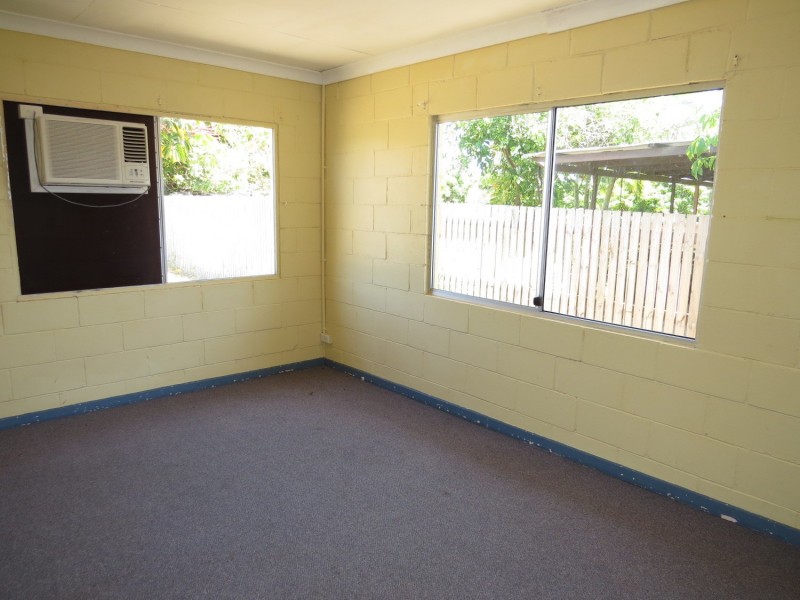 63 Whitsunday Street, Bowen QLD 4805