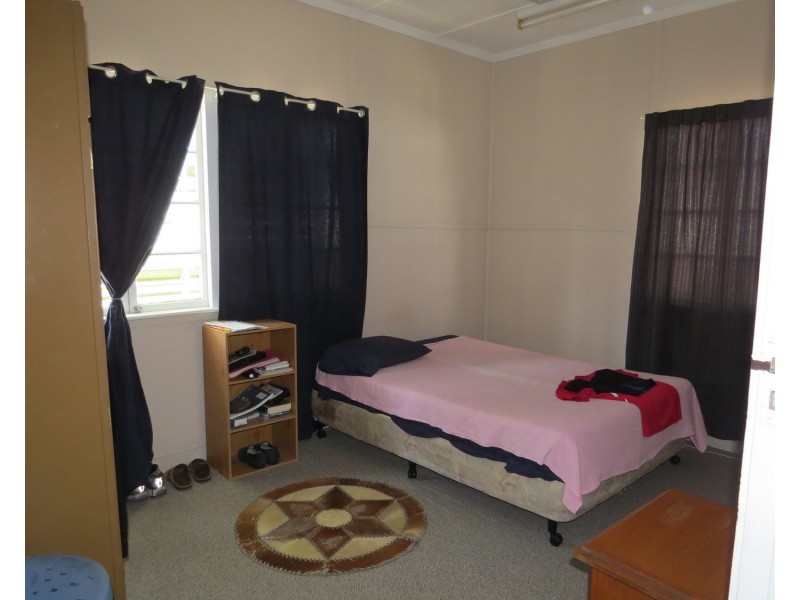 17 Russell Street, Bowen QLD 4805