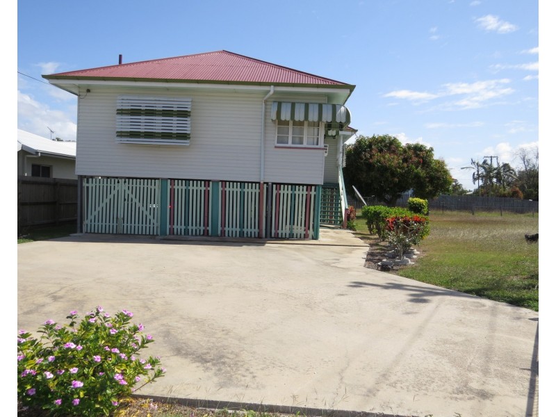 17 Russell Street, Bowen QLD 4805