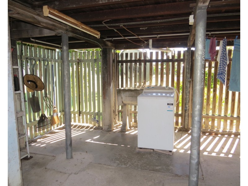 17 Russell Street, Bowen QLD 4805