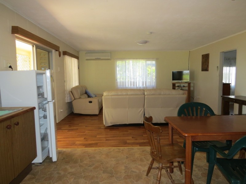 48 Whyte Avenue, Bowen QLD 4805