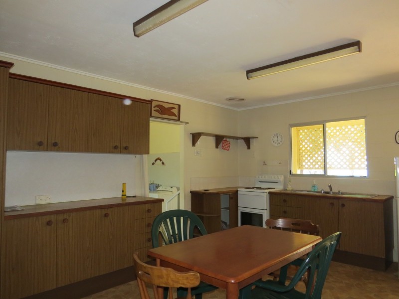 48 Whyte Avenue, Bowen QLD 4805