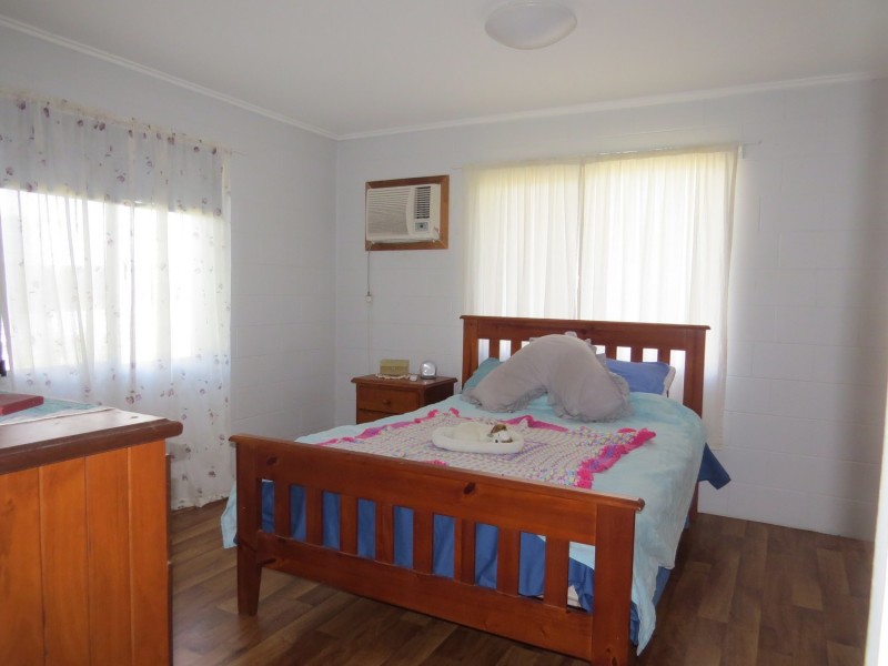 48 Whyte Avenue, Bowen QLD 4805