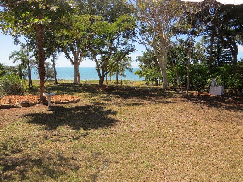 48 Whyte Avenue, Bowen QLD 4805