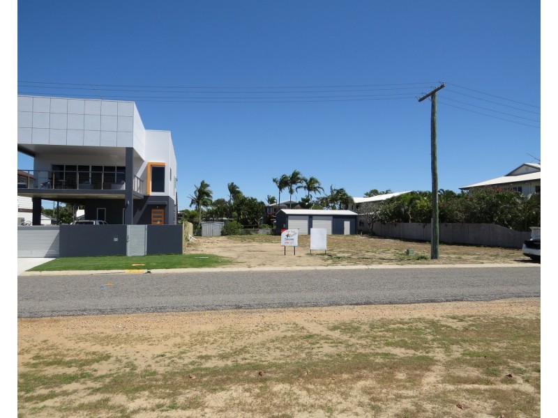 133 Queens Beach Esplanade, Bowen QLD 4805