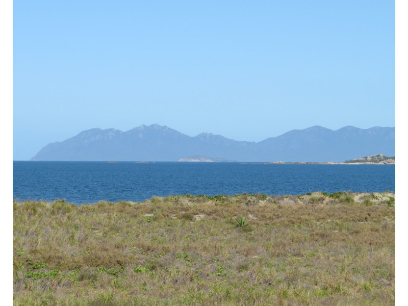 133 Queens Beach Esplanade, Bowen QLD 4805