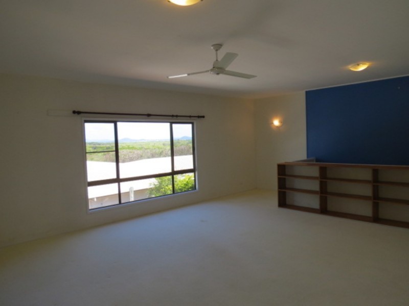 18 Avicennia Street, Bowen QLD 4805