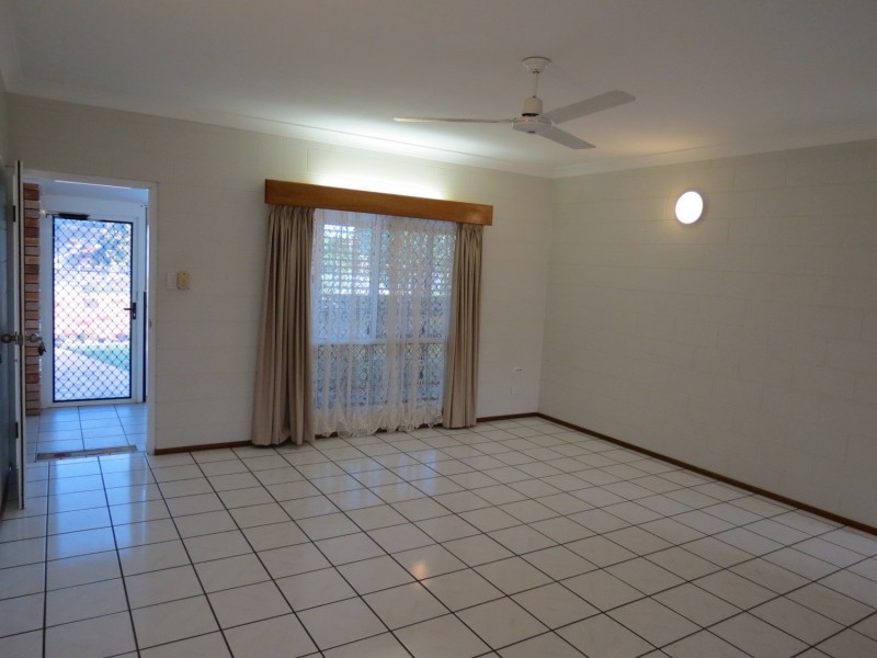 1/4 Bryant Avenue, Bowen QLD 4805