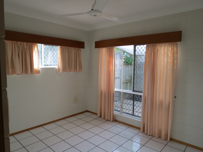 1/4 Bryant Avenue, Bowen QLD 4805
