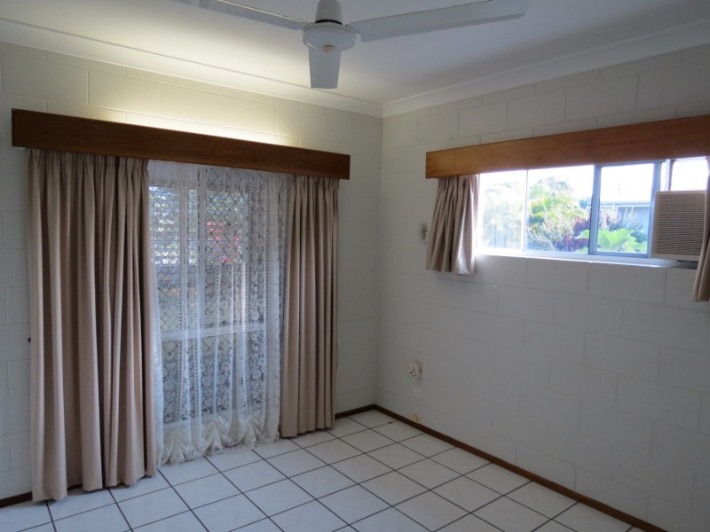 1/4 Bryant Avenue, Bowen QLD 4805