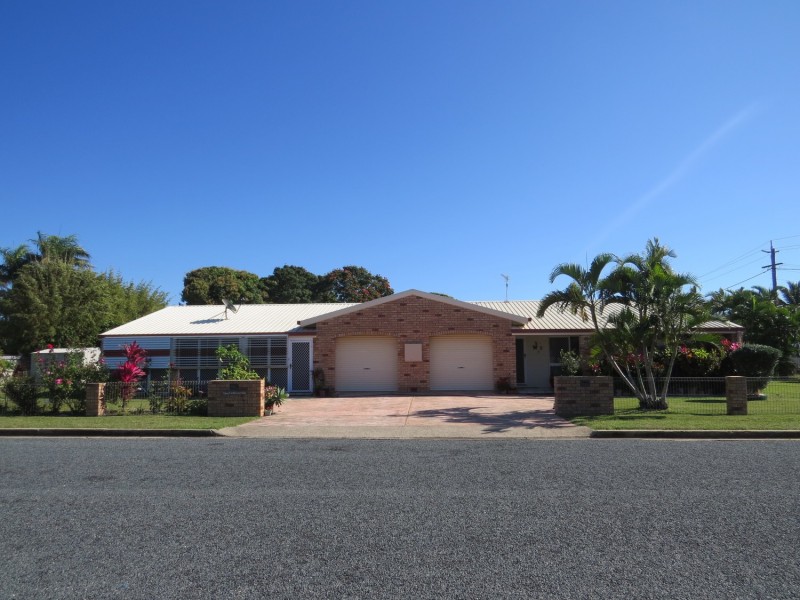 1/4 Bryant Avenue, Bowen QLD 4805