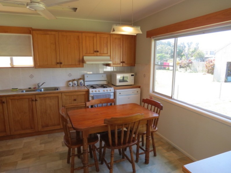 16 Whitsunday Street, Bowen QLD 4805