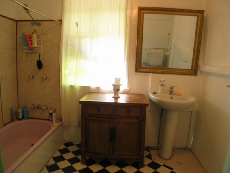 60 Gordon Street, Bowen QLD 4805