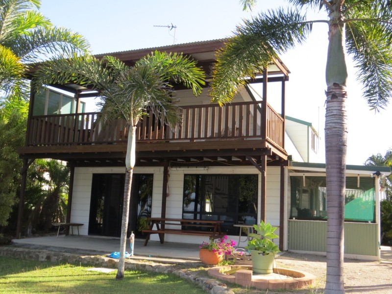 6 Baxter Avenue, Brisk Bay QLD 4805