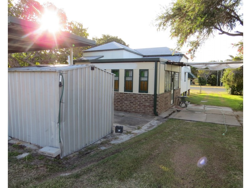 51 Livingstone Street, Bowen QLD 4805